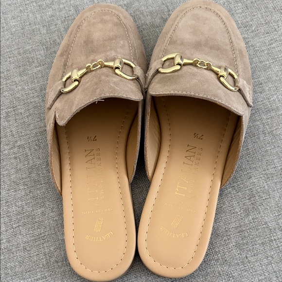 Italian Shoemakers Taupe leather Mules with Gold Detail - Picture 2 of 7